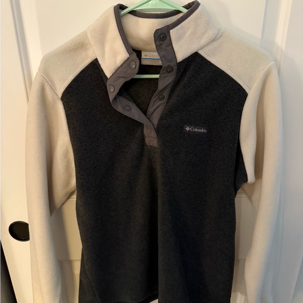 Columbia Women's Two-Tone Fleece Sweater - Grey and Cream Size M